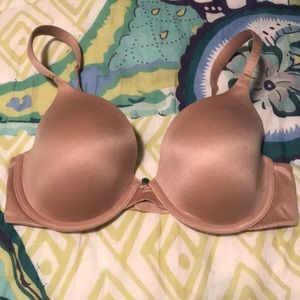 EUC Victoria’s Secret full coverage bra, 32D